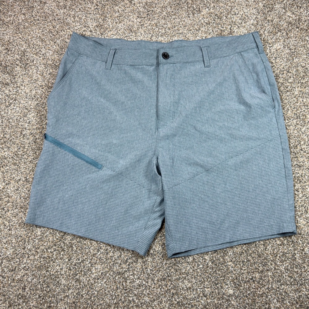 World Wide Sportsman Mens Blue Textured Fishing Shorts Size 40 Zipper Pocket